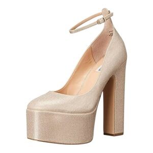 Steve Madden Skyrise Pump Gold Glitter Sz. 8.5 New in Box! 1st photo is stock.